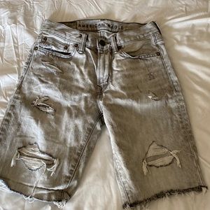 Men American Eagle grey wash shorts